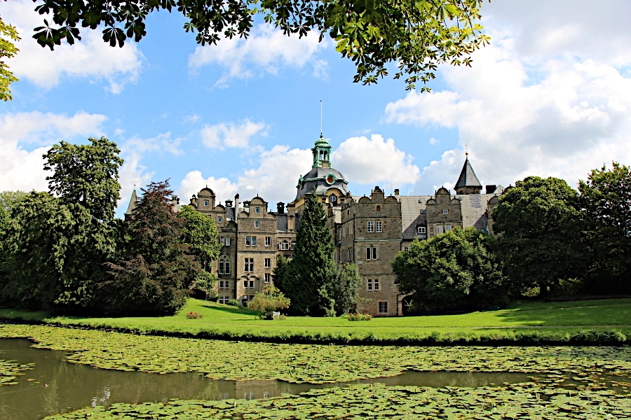 Schloss Bückeburg vom Garten aus gesehen