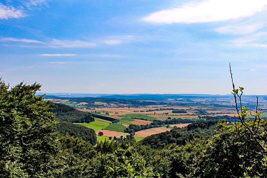 Der bis zu 440 Meter hohe Süntel liegt zwischen Bad Münder und Hessisch Oldendorf 