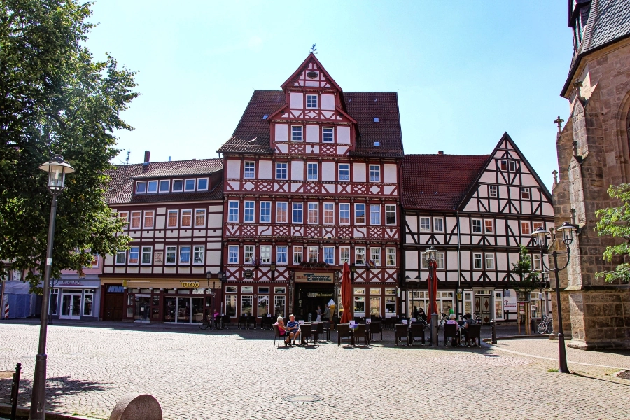 Das Hotel zur Tanne gehört zu den sehenswerten Fachwerkhäusern in der Altstadt 