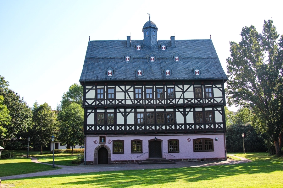 Das Schloss Gieboldehausen ist ein im 16. Jahrhundert erbautes Schloss