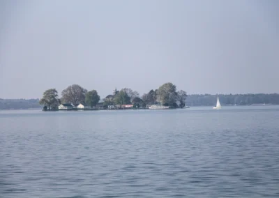 Die Insel Wilhelmstein scheint ganz nah zu sein