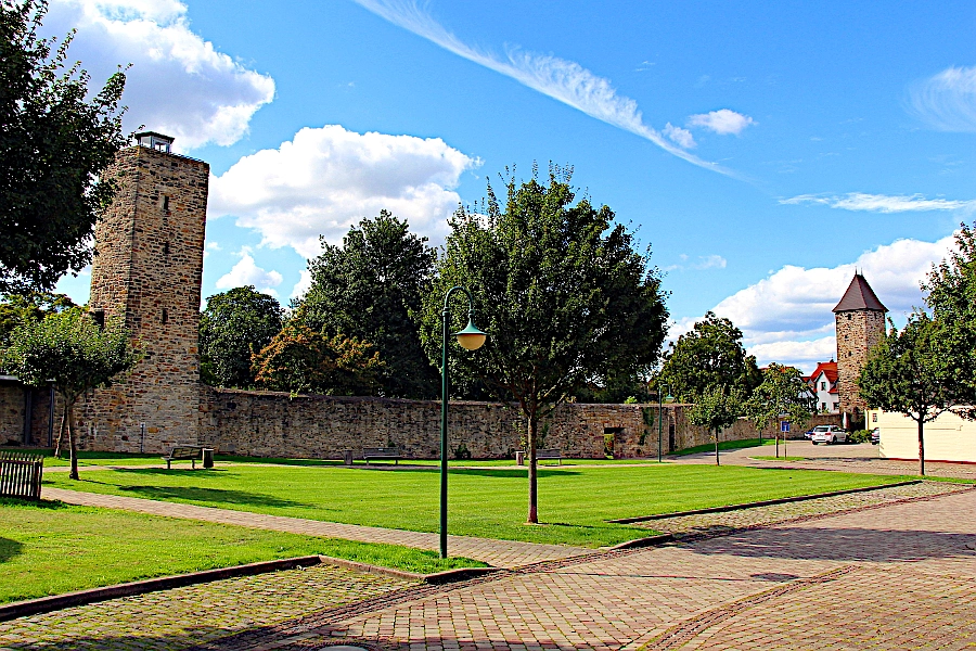 Der Hufeisenturm und der Eulenturm