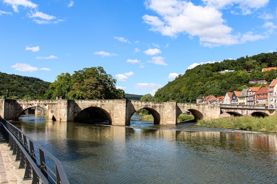 alte-werrabruecke-in-hann.muenden Die historische Werrabrücke zählt zu den ältesten noch erhaltenen Steinbrücken Norddeutschlands