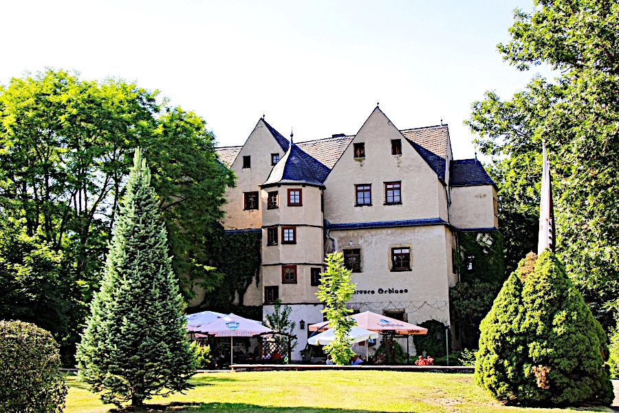 das-graue-schloss-im-ortsteil-mihla Im Ortsteil Mihla steht das Graue Schloss