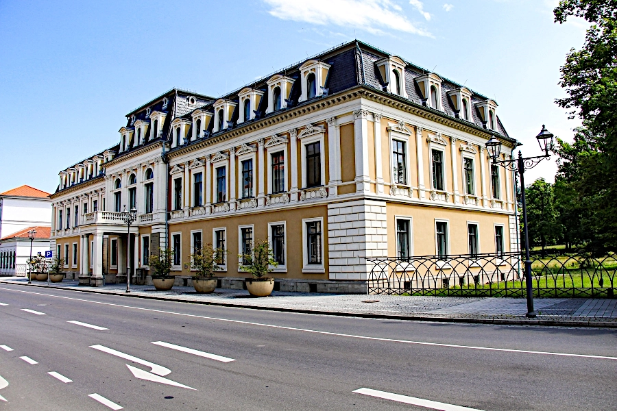 das-grosse-palais-meiningen Das Große Palais wurde von 1821 bis 1823 erbaut