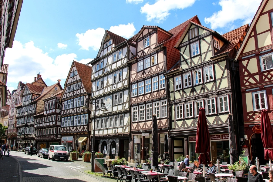 die-altstadt-ist-reich-an-fachwerkhäusern Die Altstadt ist reich an Fachwerkhäusern