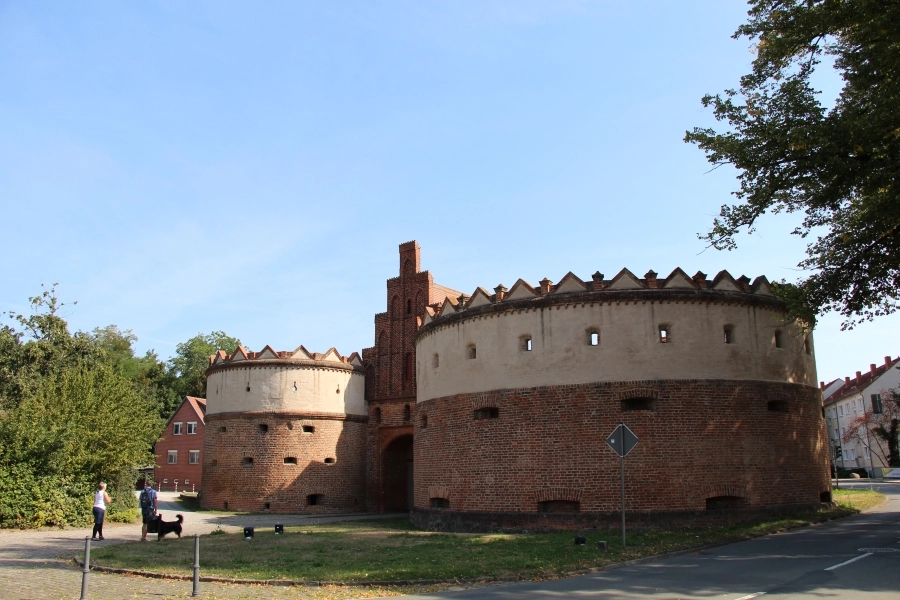 die-batterietuerme-des-salzwedeler-tores Die Batterietürme des Salzwedeler Tores