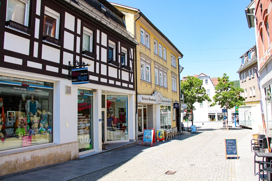 die-fussgaengerzone-der-stadt Die Fußgängerzone der Stadt