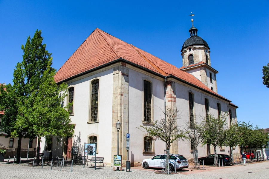 evangelische-kirche-st-simplicius Auf dem Burgberg steht die Evangelische Kirche „St. Simplicius“