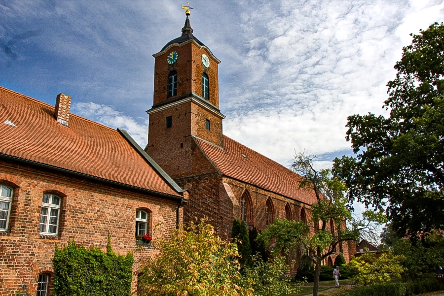 klosterkirche-kloster-neuendorf Klosterkirche des Klosters Neuendorf