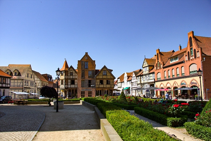 platz-vor-der-st.-stephanskirche Platz vor der Stephanskirche