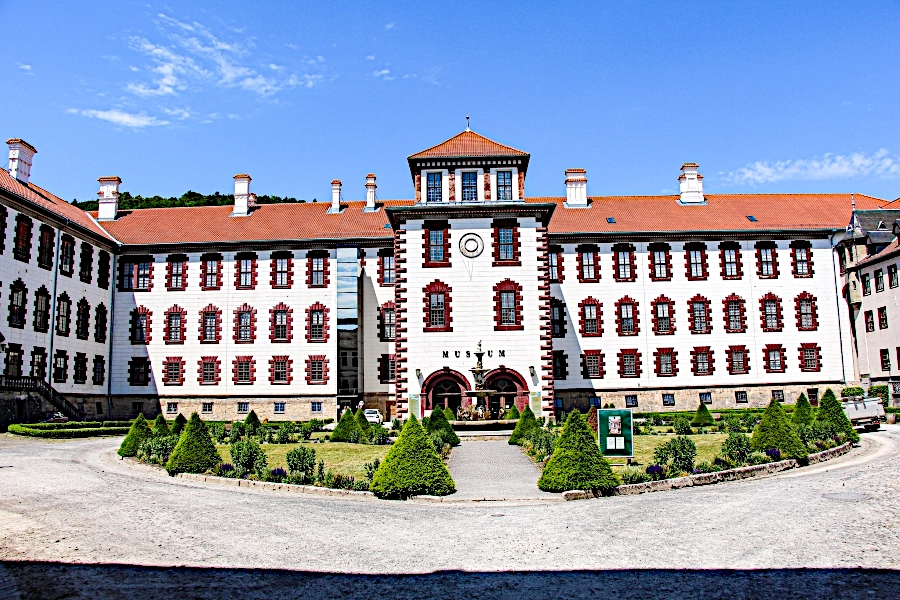 schloss-elisabethenburg Ein beeindruckendes Bauwerk ist Schloss Elisabethenburg