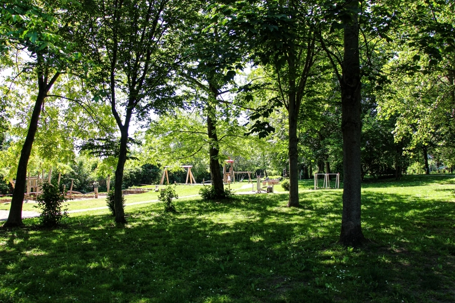 spielplatz-im-stadtpark Auch für Kinder ist im Stadtpark gesorgt