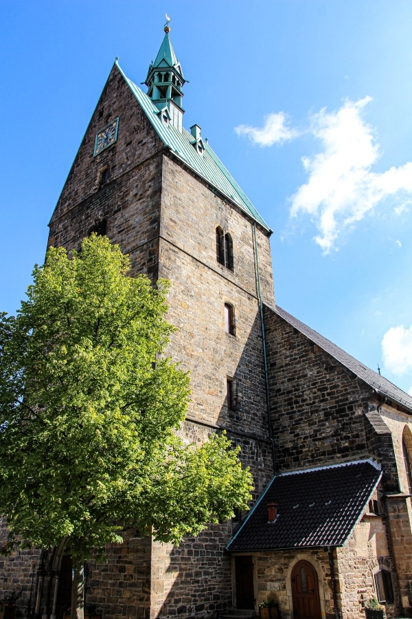st.-martini-kirche Schon vom weiten zu sehen ist die St.-Martini-Kirche
