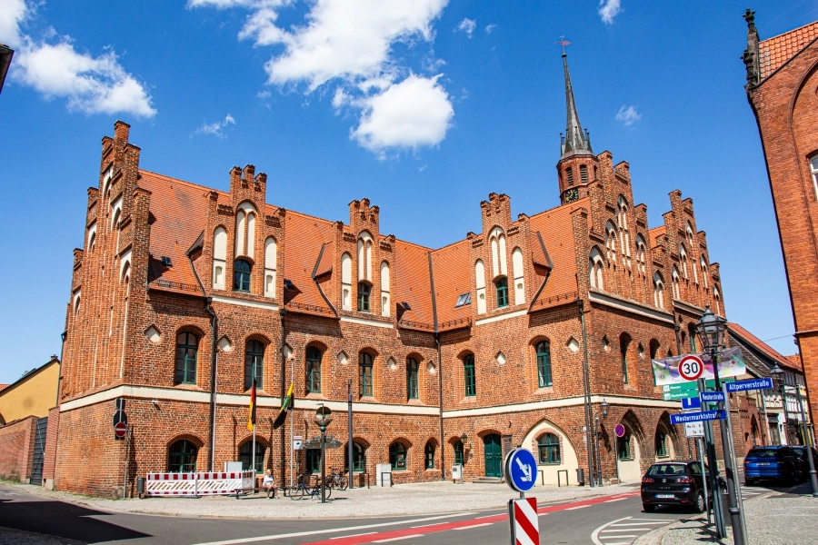 rathaus-der-altstadt Das heutige Amtsgerichtsgebäude war das Rathaus der Altstadt