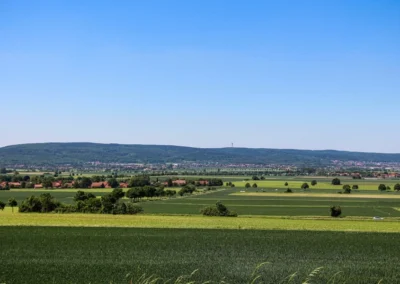 Blick über das Calenberger Land auf den Deister