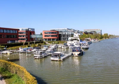 Der Yachthafen am Mittellandkanal in Hannover
