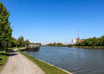 Der Mittellandkanal kurz vor dem Yachthafen