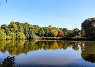 Der Schwarze See in Garbsen ist eine ehemalige Tonkuhle