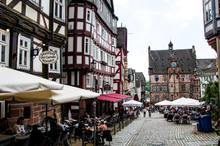 blick-ueber-den-markt-in-marburg Blick über den Markt